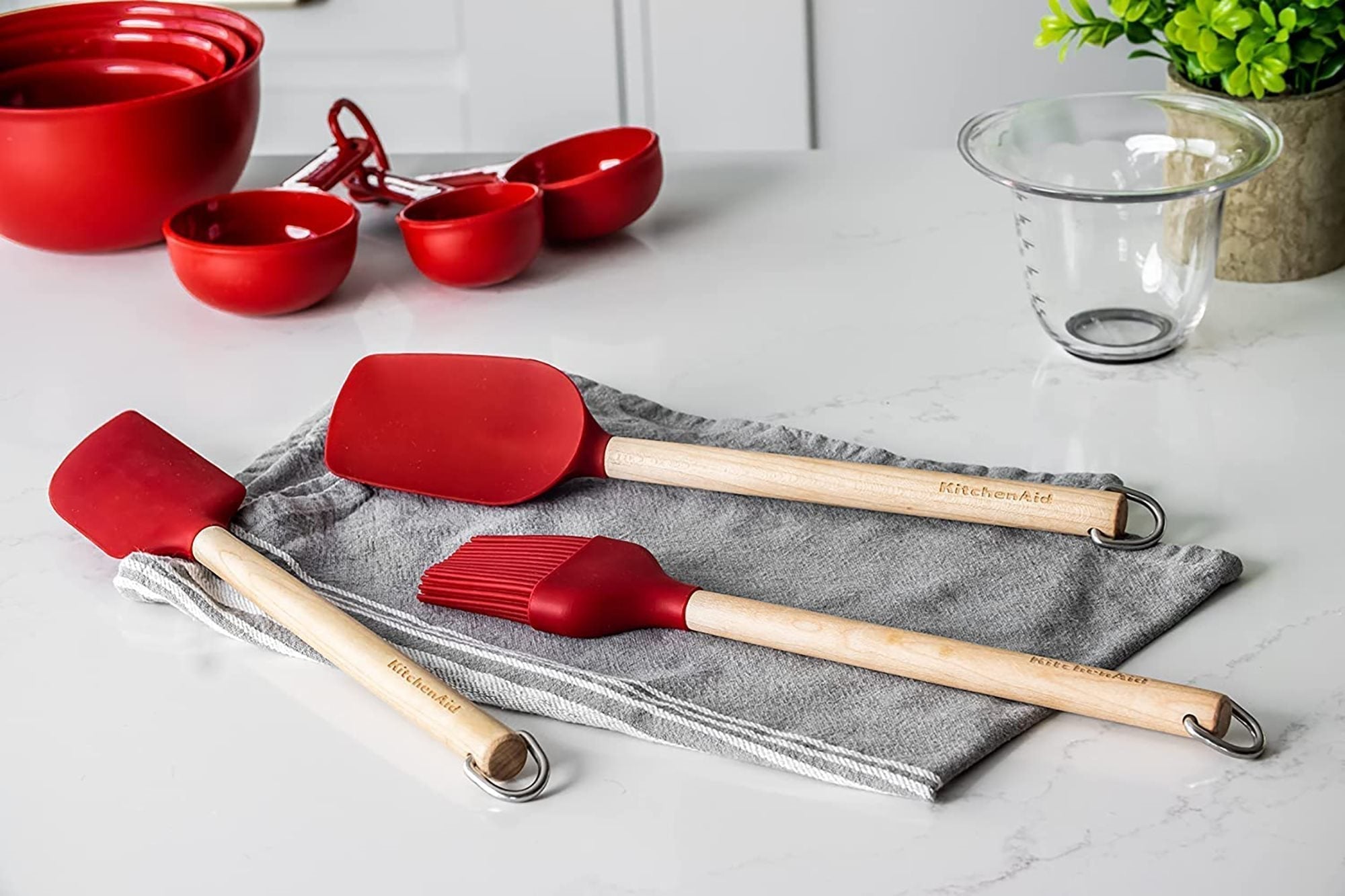 Unstensile KitchenAid: un nou brand în portofoliul nostru - Eclair.md