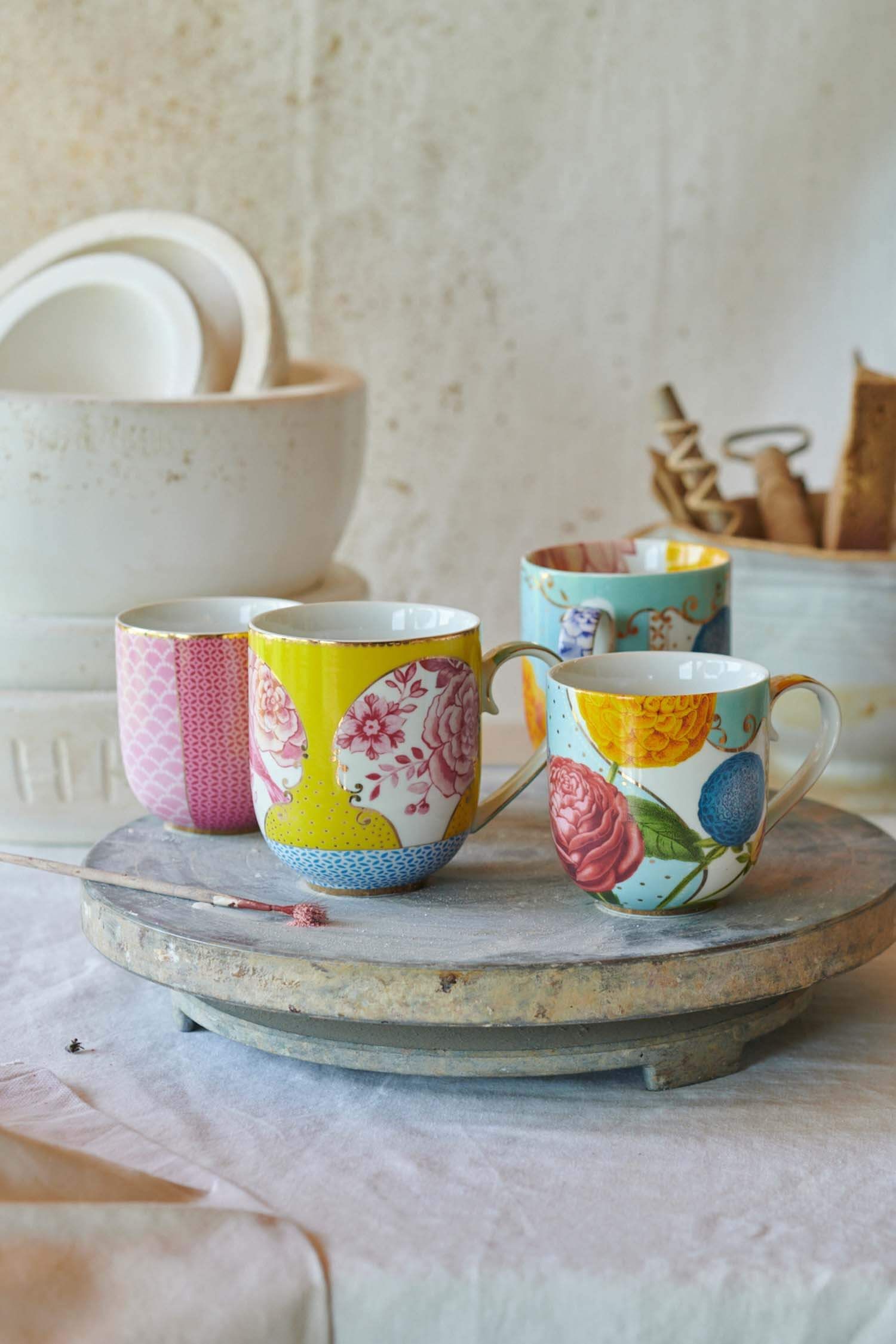 Set 2 căni Pip Studio Royal Yellow, porțelan, 325ml
