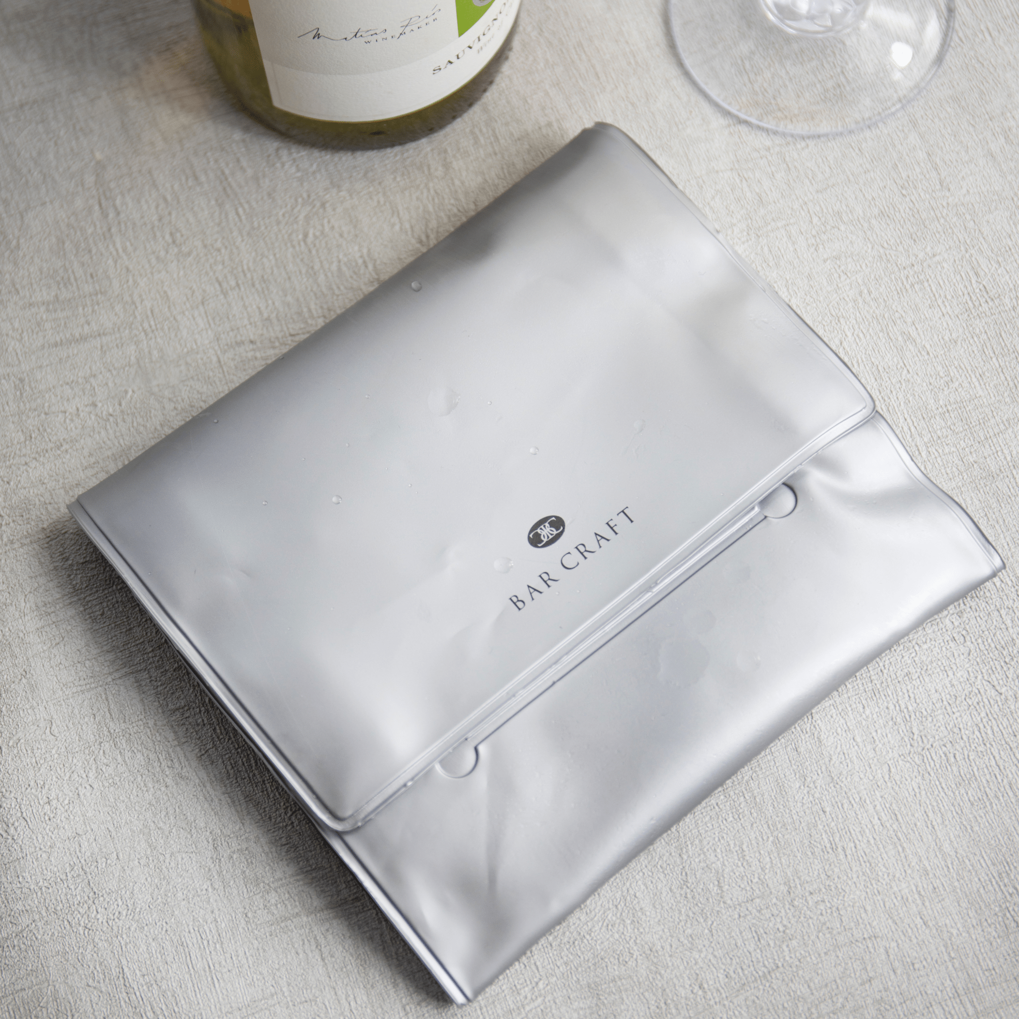 Racitor de vin argintiu tip husa - Eclair.md