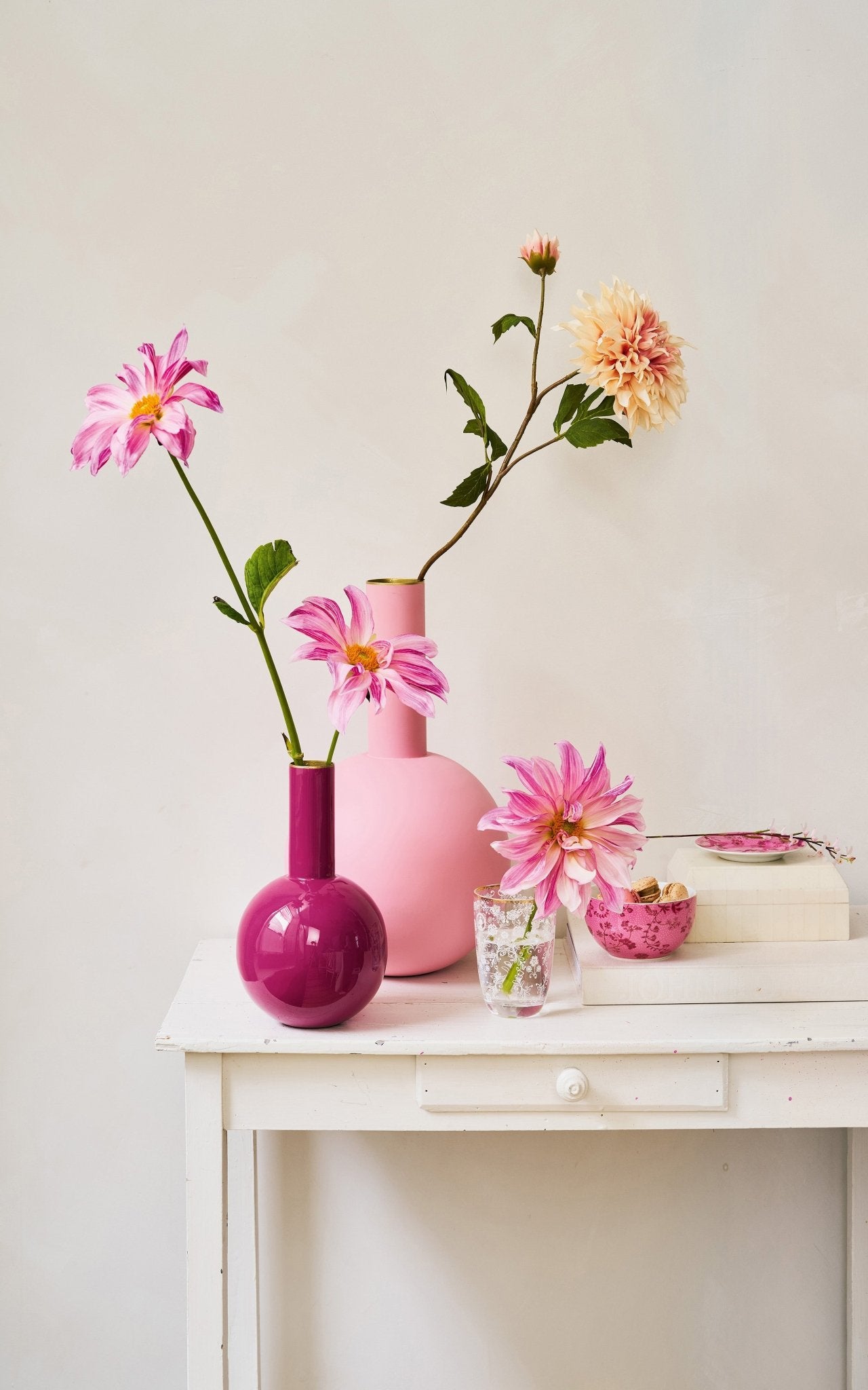 Vaza din metal 42cm roz deschis - Eclair.md