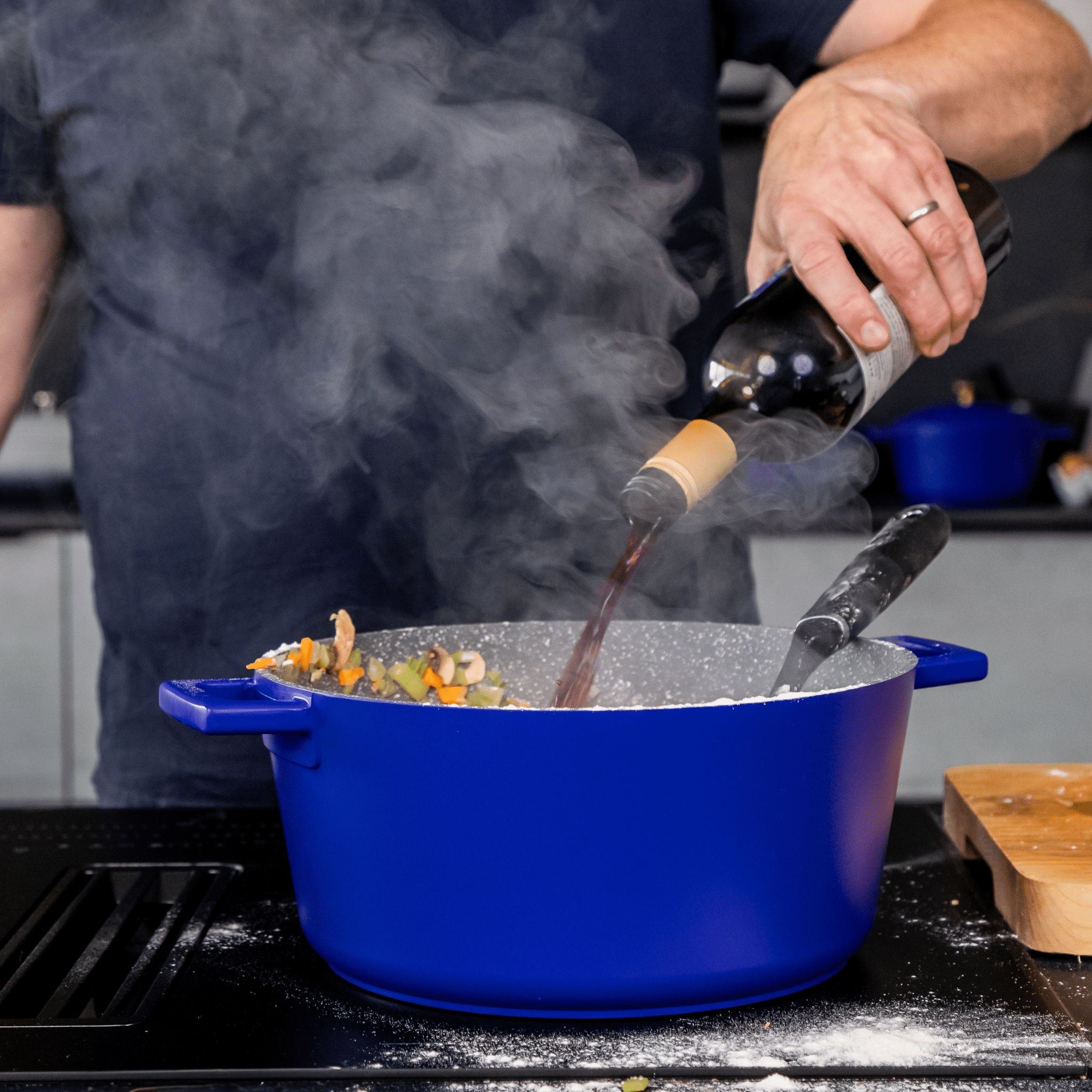 Castron 4L Cast Aluminium albastru electric - Eclair.md