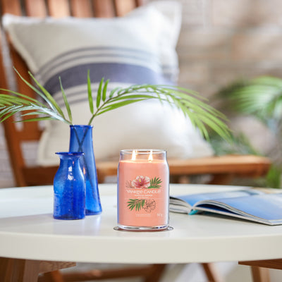 Lumanare parfumata mare Signature Tropical Breeze - Eclair.md