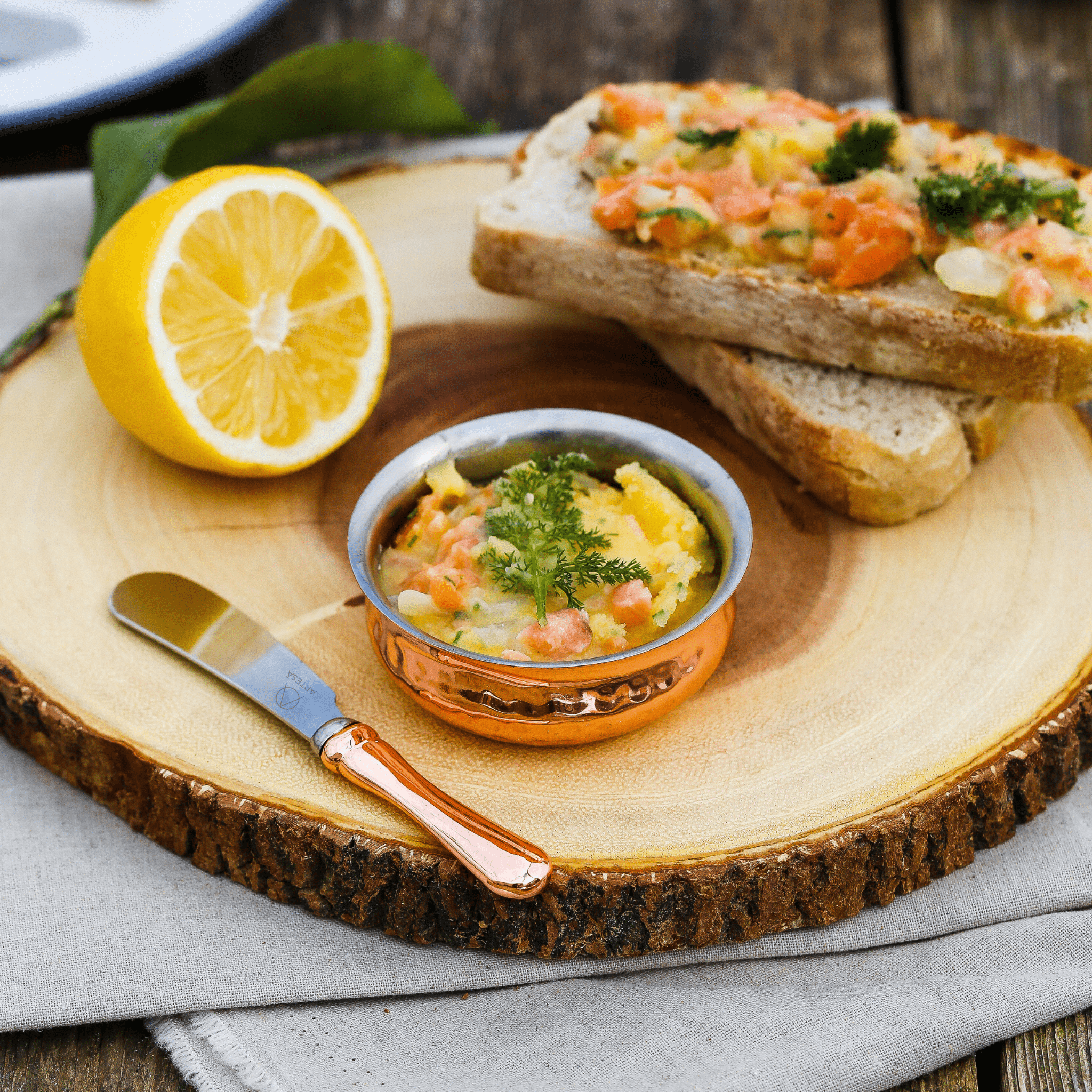 Platou de servit rustic din lemn 25 cm - Eclair.md