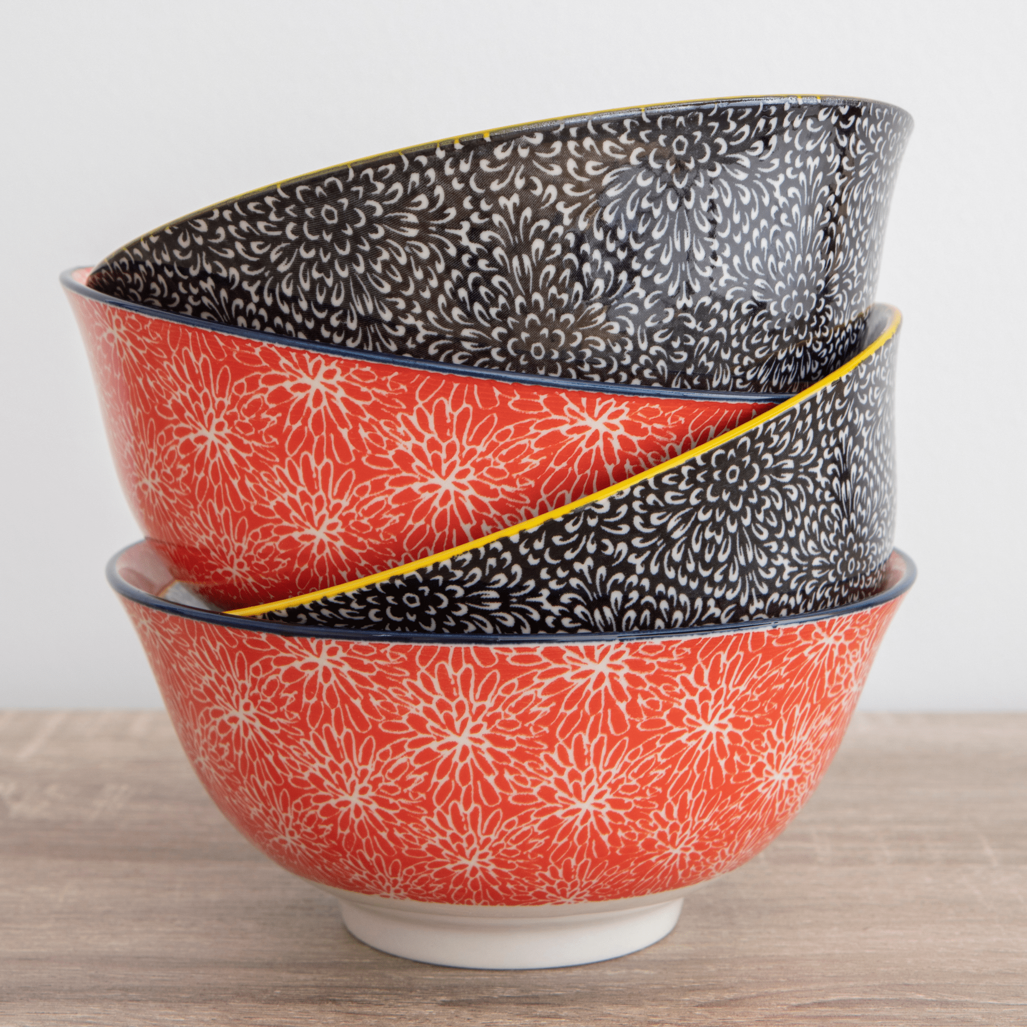 Set 4 boluri 15cm Red and Black - Eclair.md