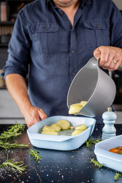Tavă din ceramică pentru copt MasterClass, albastru, 30 cm (2 L)