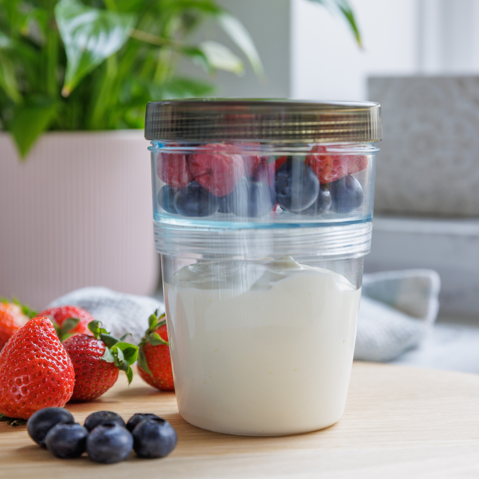 Borcan 500ml Yoghurt and Granola Breakfast