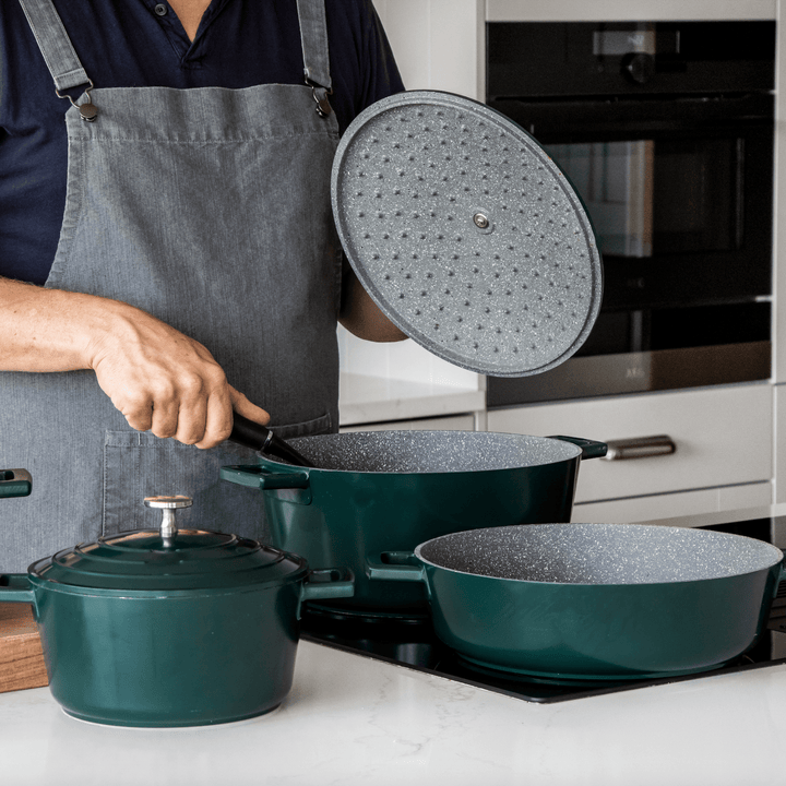 Castron 4L Shallow Casserole Cast Aluminium Hunter Green - Eclair.md