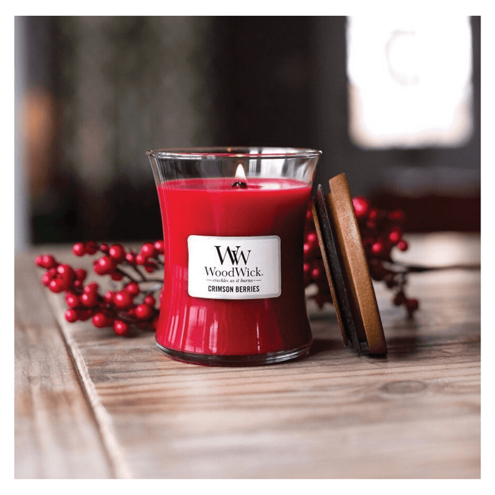 Lumanare parfumata medie Hourglass Crimson Berries - Eclair.md